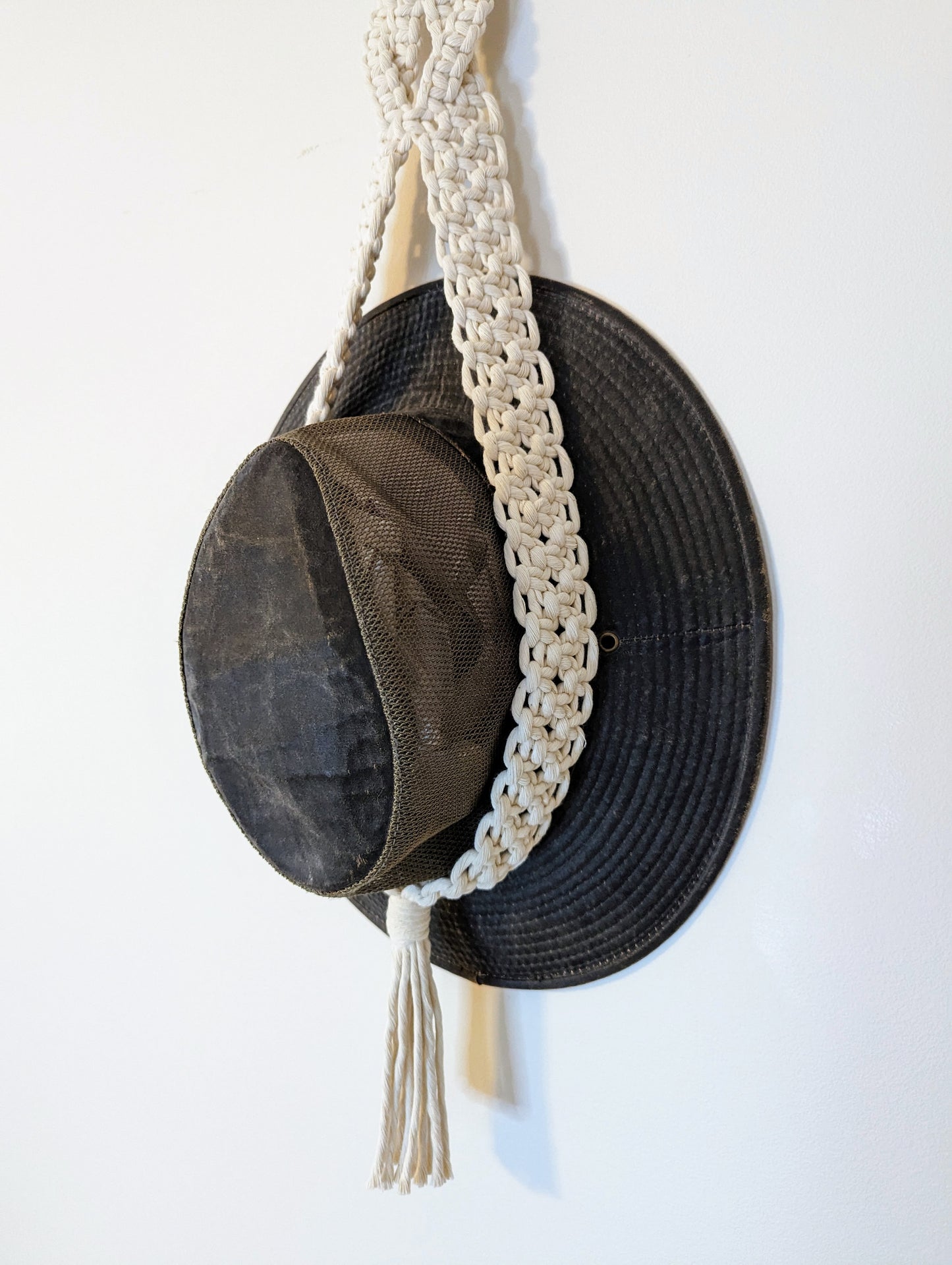 Macrame Horseshoe Hat Hanger DIY Kit